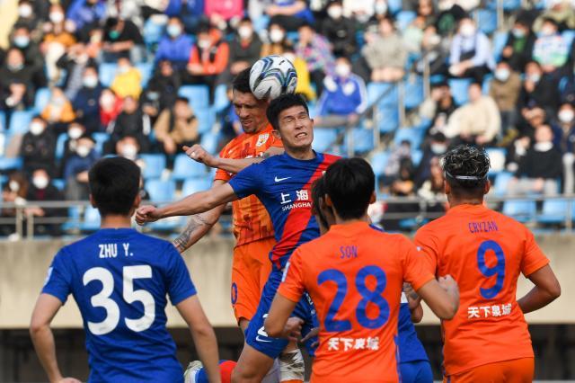 杏彩体育官网-泰山剑指杯赛4连冠先扎紧篱笆 未雨绸缪备选2奇兵